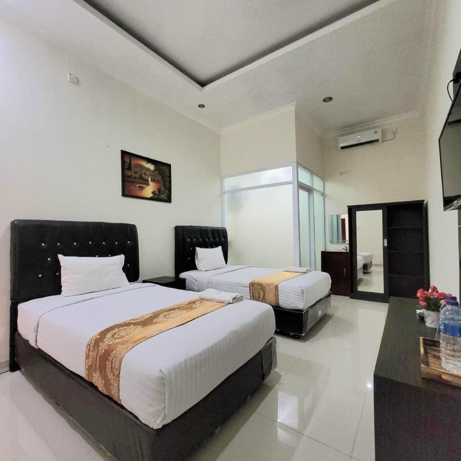 Mahakam Guest House Padang  Rum bild