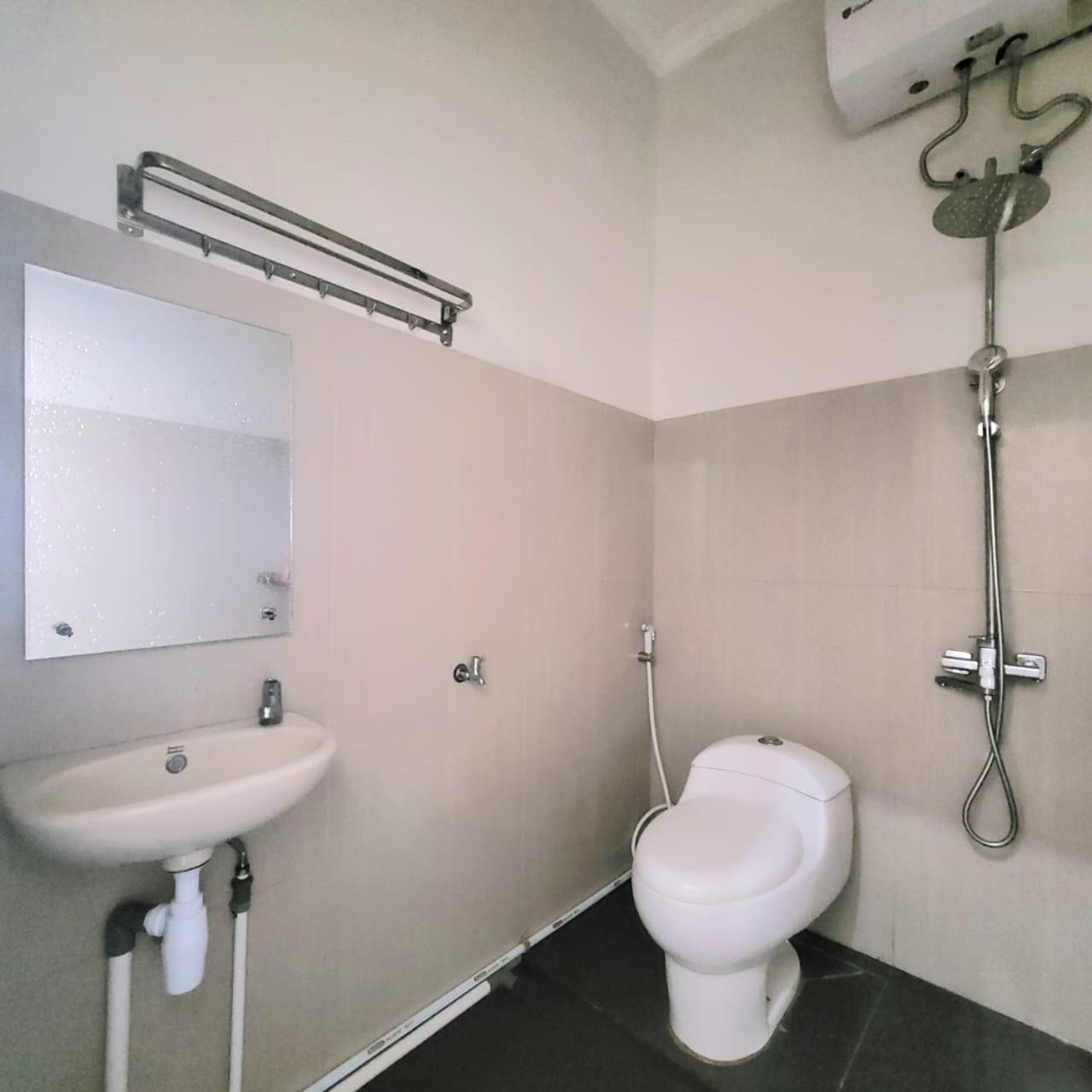 Mahakam Guest House Padang  Rum bild