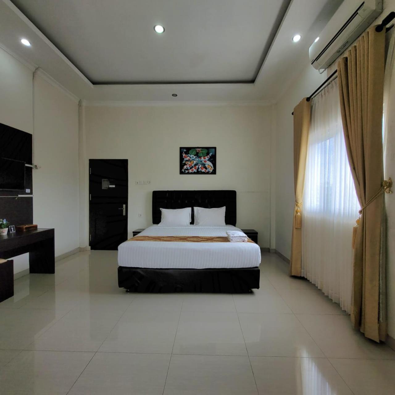 Mahakam Guest House Padang  Rum bild